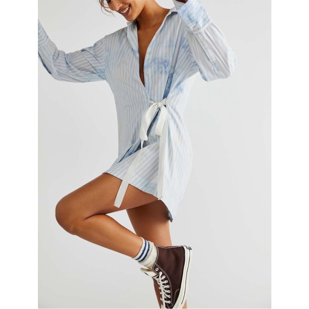 Free People Nola Wrap Mini Shirtdress in Cornflower BlueTie Dye Size S